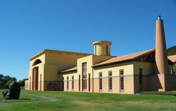 2004-09-12r Clos Pegase Winery 1.JPG