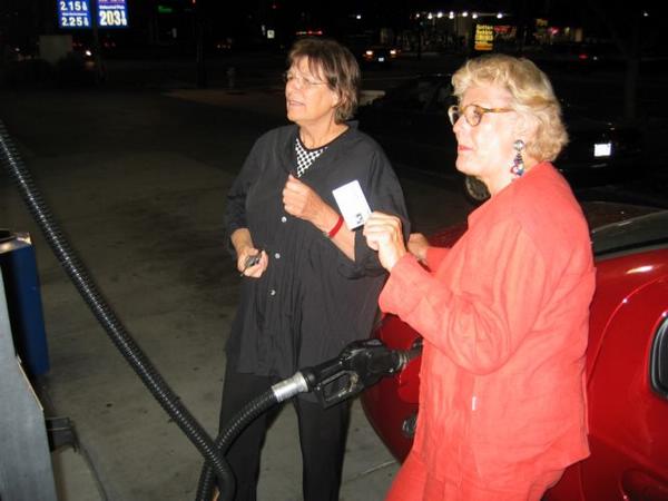 2004-09-23i Getting Gas.JPG