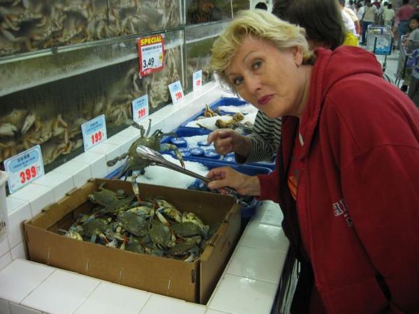 2004-09-25e Crabs.JPG