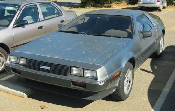 2004-10-31a DeLorean.JPG