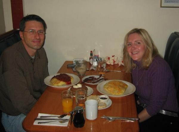 2004-11-13a Dana Breakfast.JPG