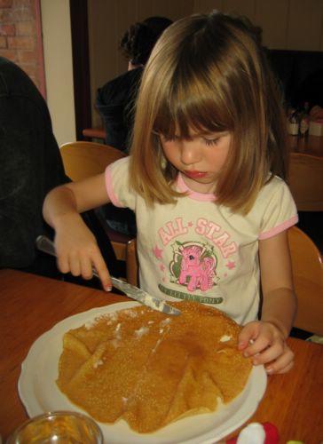 2004-12-19d Allie's Pancake 1.jpg