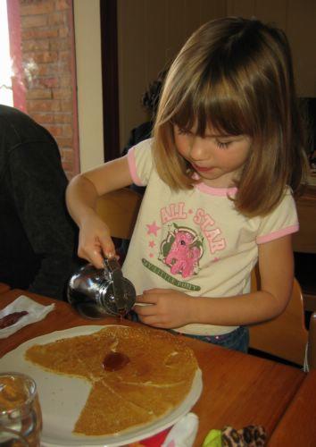 2004-12-19e Allie's Pancake 2.jpg