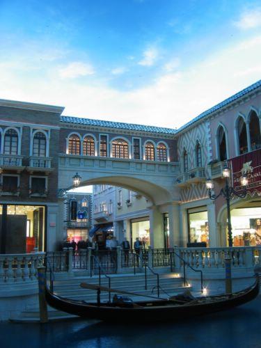 2005-01-06p Venetian Shops.jpg