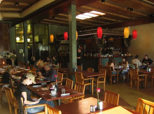 2005-01-15b Breakfast.JPG