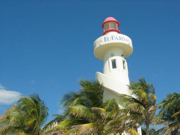 2005-01-25c Lighthouse, Again.JPG