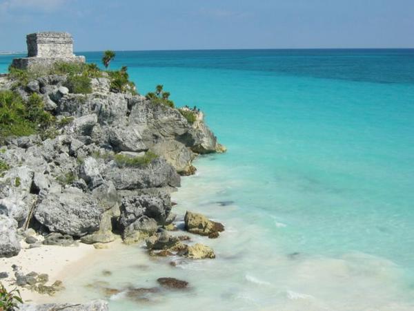 2005-01-27b Tulum Harbor.JPG