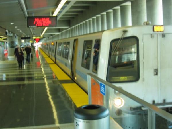 2005-04-24n BART to SFO.JPG