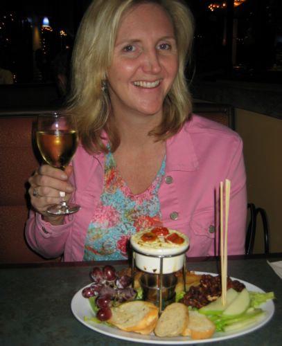 2005-04-30c Dana and Snack.jpg