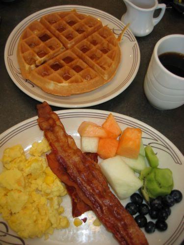 2005-05-05c Breakfast.jpg