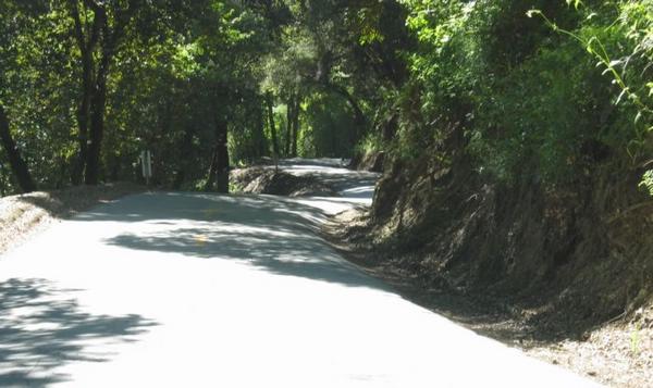 2005-05-22d Windy Road.JPG