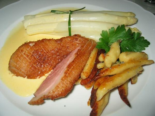 2005-06-01e Asparagus with Duck Breast.JPG