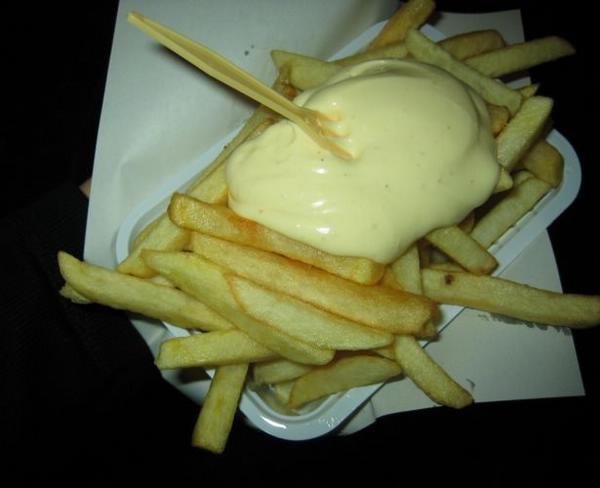 2005-06-03k Late Snack.JPG