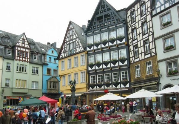 2005-06-05g Mosel Town.JPG