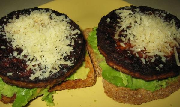 2005-06-20e Veggie Burgers.JPG