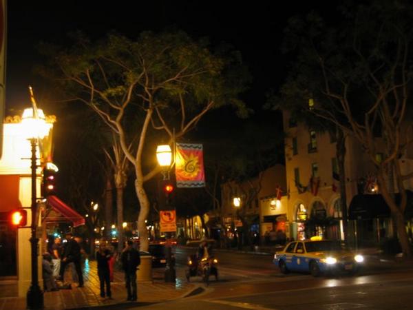 2005-06-24j Santa Barbara by Night.jpg