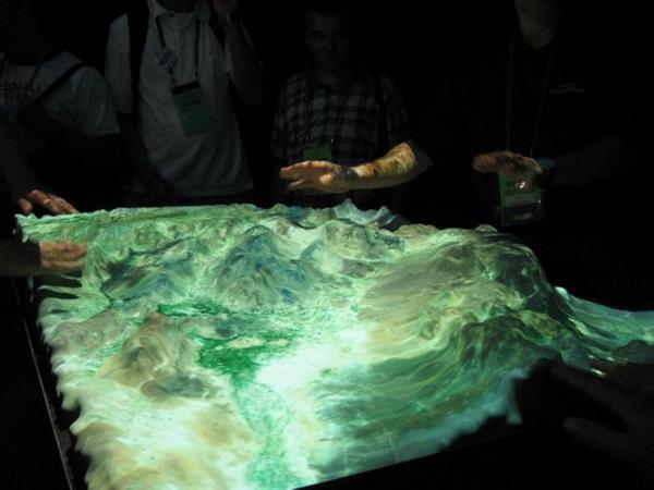 2005-07-26c 3D Table 2.JPG