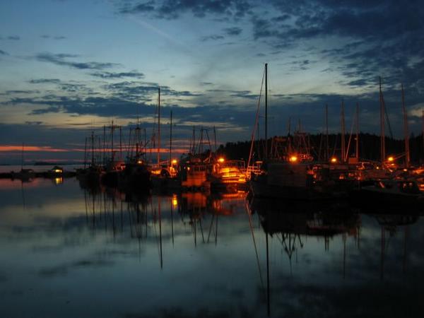 2005-08-14t Lund Harbor 3.JPG
