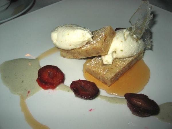 2005-08-18t-1 Hazelnut Cake.JPG