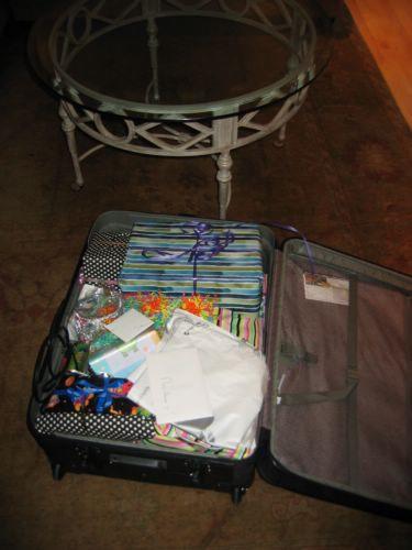 2005-08-22b Open Suitcase.jpg
