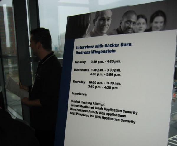 2005-09-29d Hackers.JPG