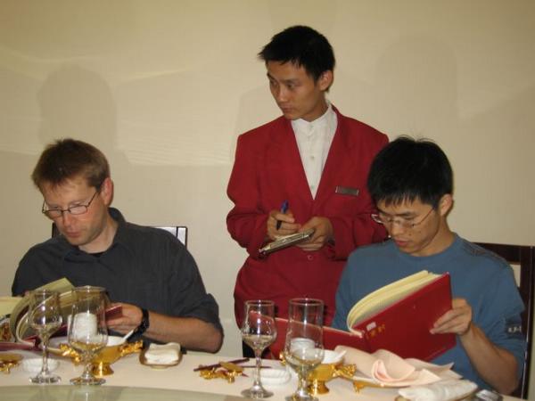 2005-11-08g Choosing Dinner.JPG