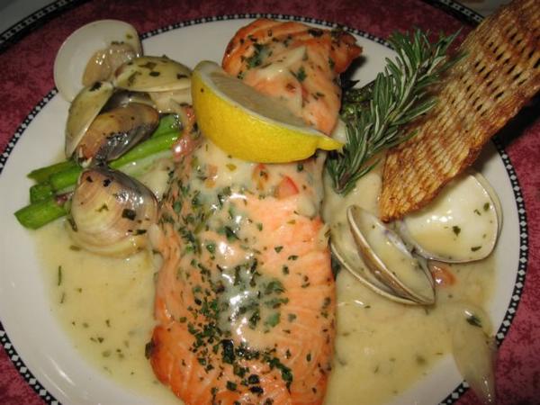 2005-11-16e Salmon.JPG