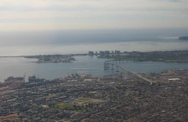 2005-11-20e Bridge to Coronado.JPG