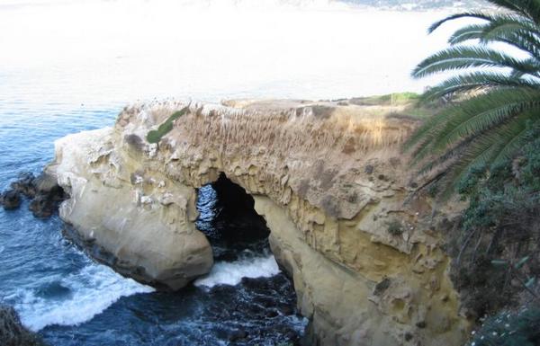 2005-11-20i La Jolla Arch.JPG