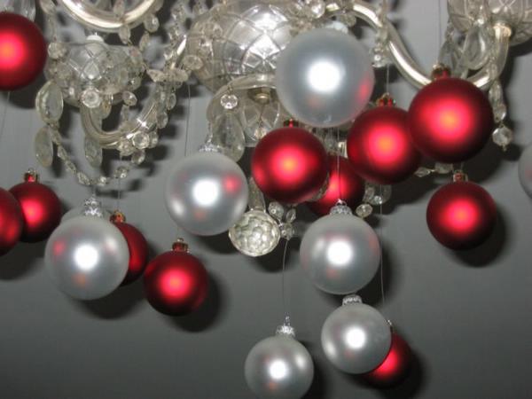 2005-12-17h Ornaments.JPG