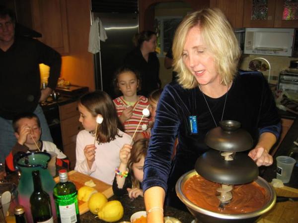 2005-12-18b Chocolate Fountain 2.JPG