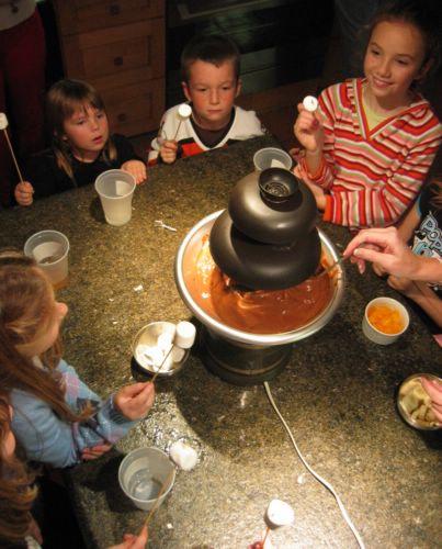 2005-12-18c Chocolate Fountain 3.JPG