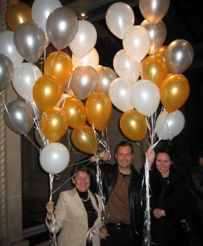 2005-12-31k Balloons.JPG