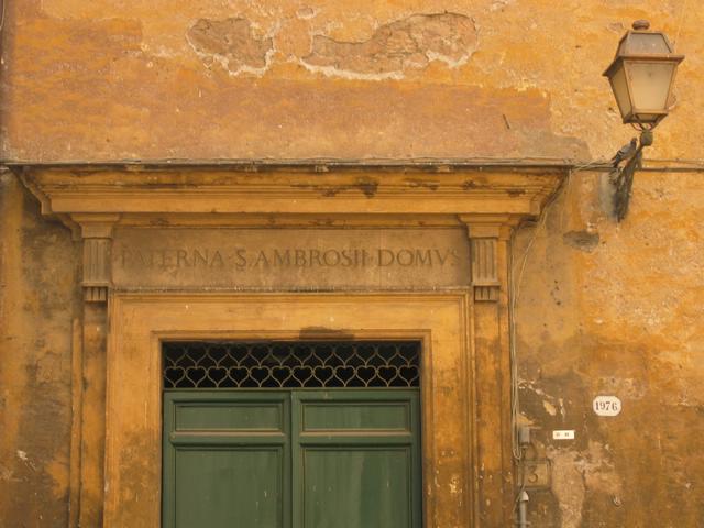 Best Photo 107 - Rome Doorway.JPG