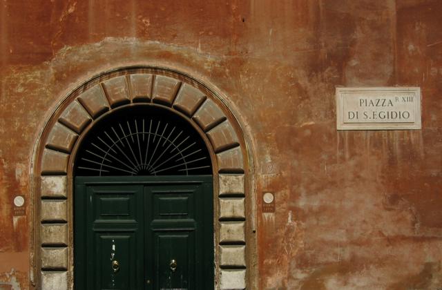 Best Photo 112 - Rome Doorway.JPG
