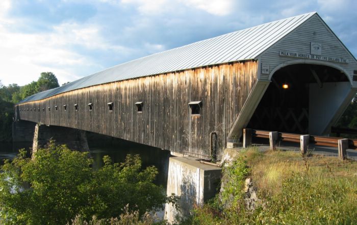 2003-10-06l Largest Covered Bridge.JPG