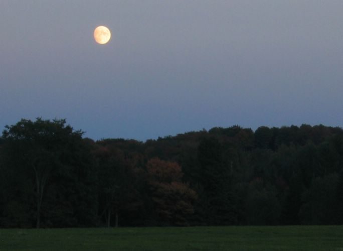 2003-10-07s Vermont Moon Rise.jpg