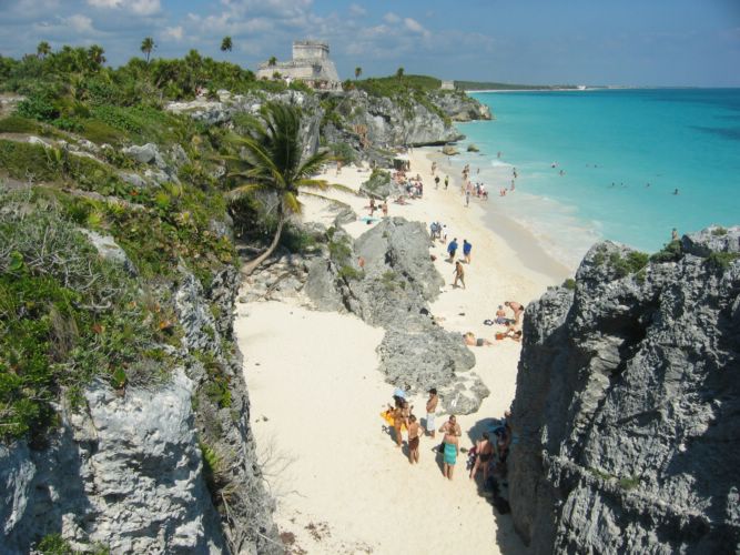 2005-01-27c Tulum Beach.JPG