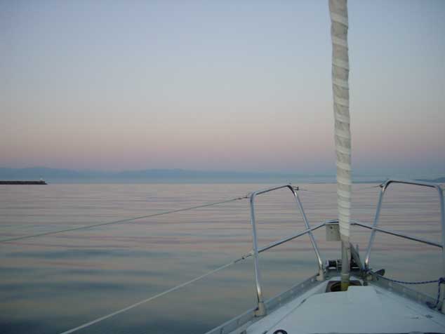 aDSC00067 Leaving Victoria - a beautiful calm morning