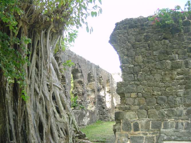 002 Pigeon Island ruins